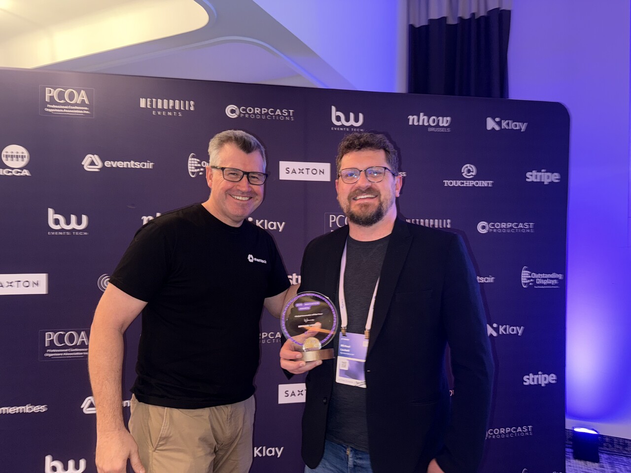 Michael Lockett receiving his 2025 Global Innovator of the Year award.